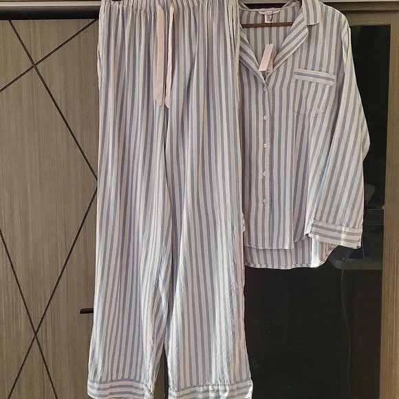 (NWT) (WILL BE GONE SOON)! "Modal/cotton,2 Piece Pajama set" - Picture 11 of 16